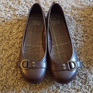 Brown flats
